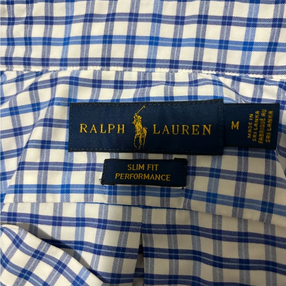 Classic fit performance shirt - Picture 2 of 3